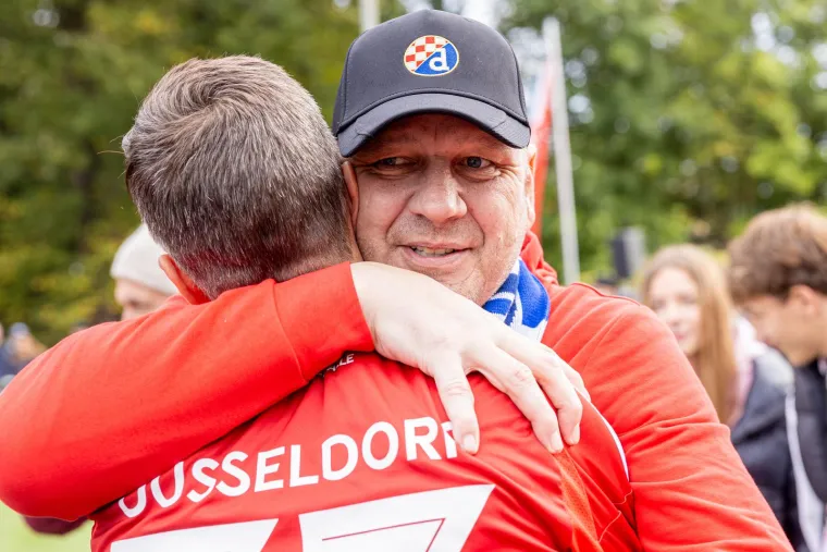 Koch organizirao opro&scaron;tajnu utakmicu, srcedrapajući prizori obilaze svijet