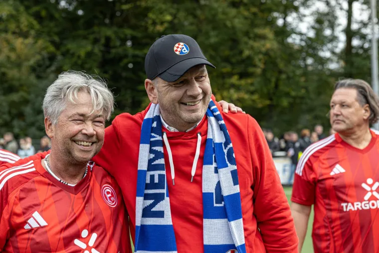 Koch organizirao opro&scaron;tajnu utakmicu, srcedrapajući prizori obilaze svijet