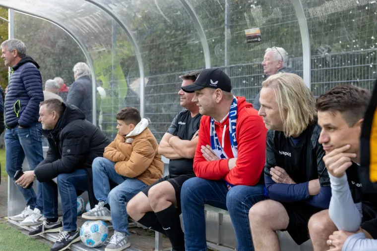 Koch organizirao opro&scaron;tajnu utakmicu, srcedrapajući prizori obilaze svijet