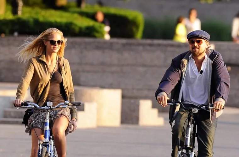 2012.: Erin Heatherton i Leonardo DiCaprio