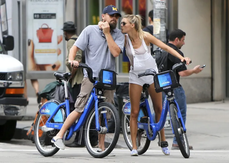 2016.: Kelly Rohrbach i Leonardo DiCaprio