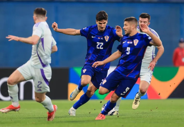 &Scaron;to li je to Dalić obja&scaron;njavao Ćorluki? Isplivale fotografije