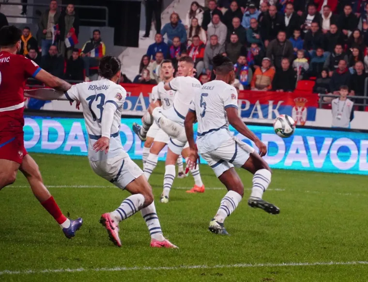 Srbi bijesni zbog fotografije koju je objavio njihov Savez: 'Kad slika smrdi, Vučiću p**eru...'