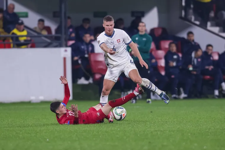 Srbi bijesni zbog fotografije koju je objavio njihov Savez: 'Kad slika smrdi, Vučiću p**eru...'