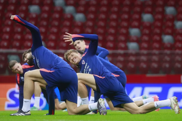 Jedna dama se pridružila Daliću, Ćorluki i Modriću, Luka nije skidao osmjeh s lica