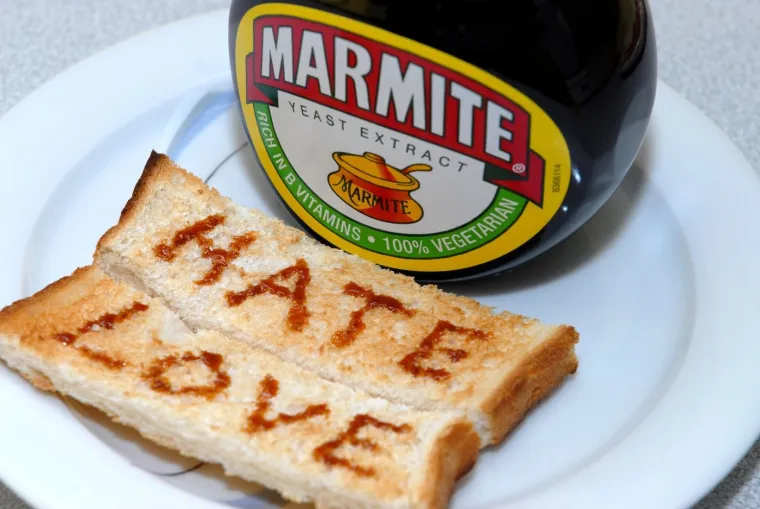 9. Ku&scaron;ač Marmite: St John Skelton je dio tima ku&scaron;ača Marmitea, popularnog britanskog namaza. Njegova je odgovornost provjeriti je li svaka serija Marmitea odgovarajuće teksture, konzistencije i okusa. 