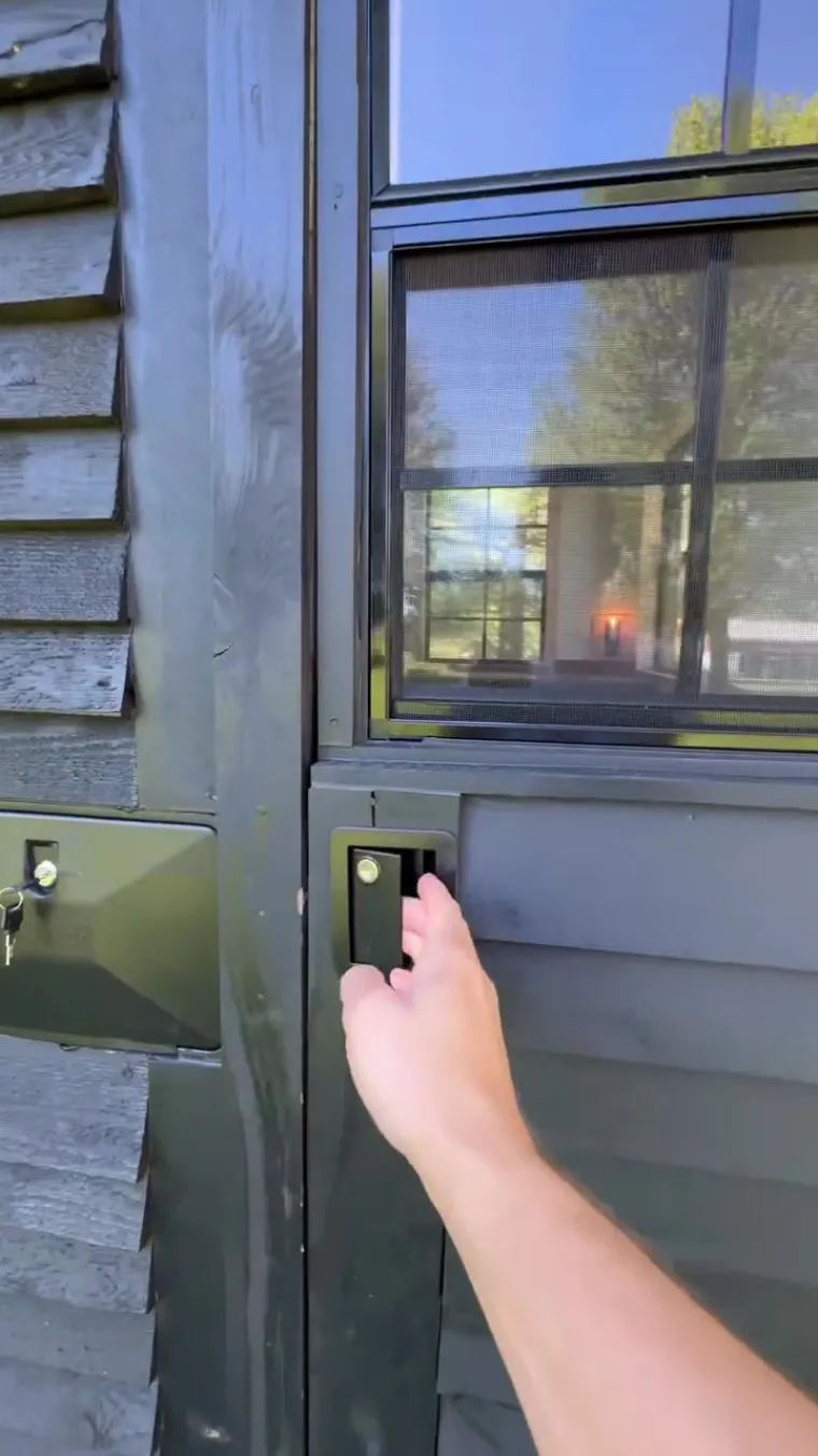 Osmislio je kuću od 20 kvadrata koju si svi možemo priu&scaron;titi, nudi sve &scaron;to čovjeku treba