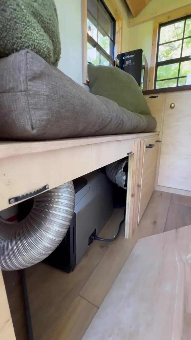 Osmislio je kuću od 20 kvadrata koju si svi možemo priu&scaron;titi, nudi sve &scaron;to čovjeku treba