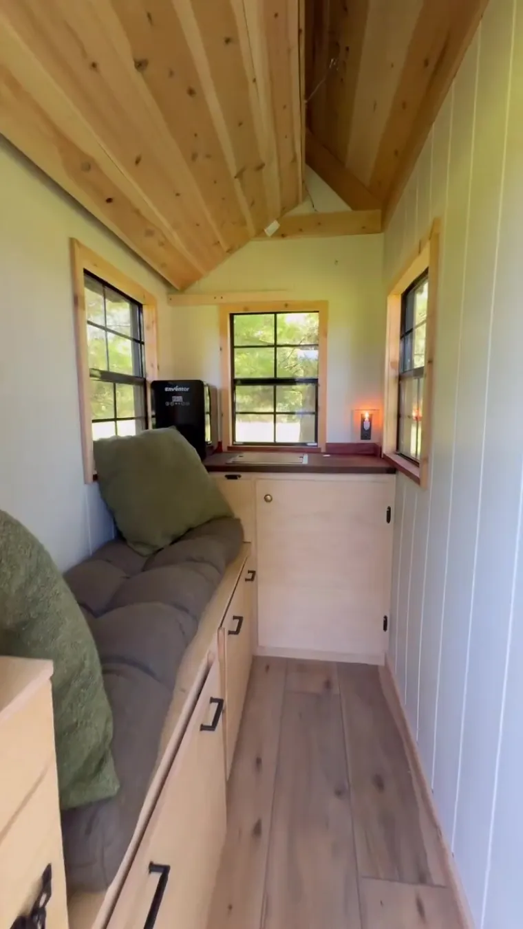 Osmislio je kuću od 20 kvadrata koju si svi možemo priu&scaron;titi, nudi sve &scaron;to čovjeku treba