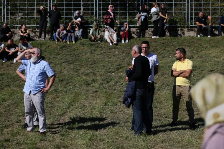 Prizori koji slamaju srce! Stotine stigle na posljednji ispraćaj 19 poginulih u katastrofalnim poplavama