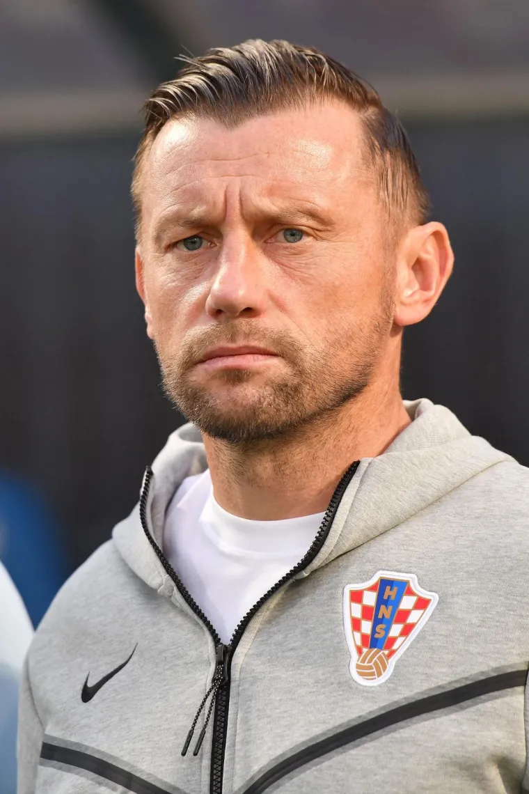 Olić je bio smrtno ozbiljan tijekom utakmice