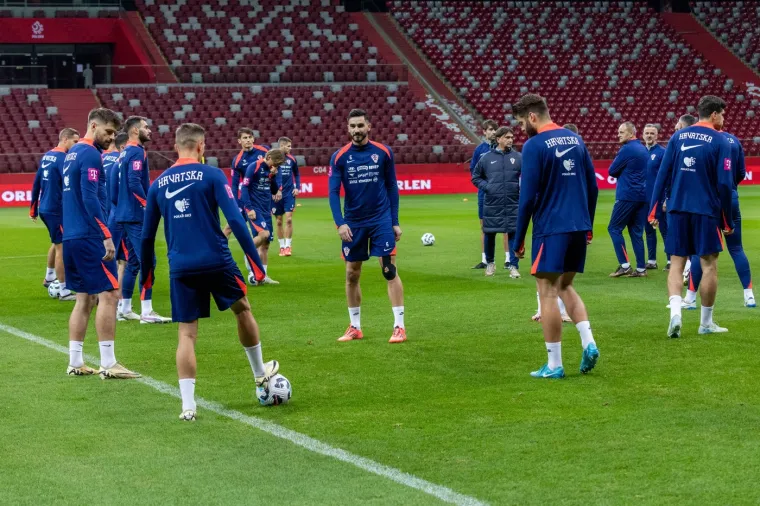 Naoružani policajci do&scaron;li pred stadion uoči utakmice s Hrvatskom
