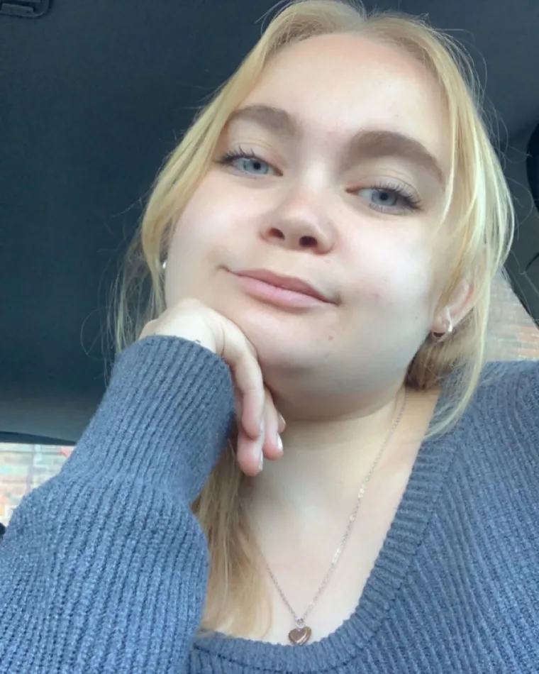 Jessica je na društvenoj mreži objavila fotografiju na kojoj njezina kći gleda popularne &quot;Teletubbiese&quot;.