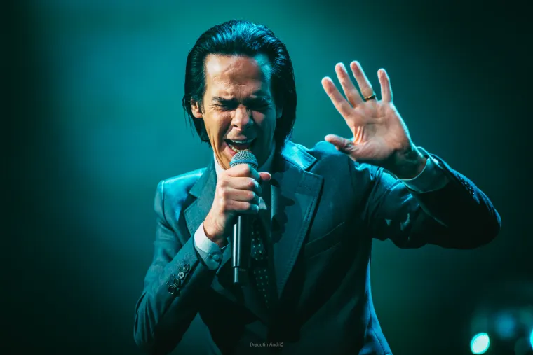 Spektakl u Areni Zagreb: Pogledajte kako je Nick Cave osvojio zagrebačku publiku