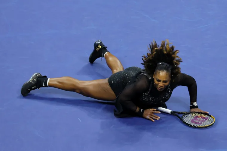 Serena je svoj prvi Grand Slam naslov osvojila na US Openu 1999., a posljednji 2017. na Australian Openu koji je osvajala sedam puta. Osvojila je i sedam Wimbledona, šest US Opena i tri Roland-Garrosa. Ukupno je u karijeri osvojila 73 turnira i čak 319 tjedana provela na vrhu WTA ljestvice, pri čemu 186 tjedana u nizu.
