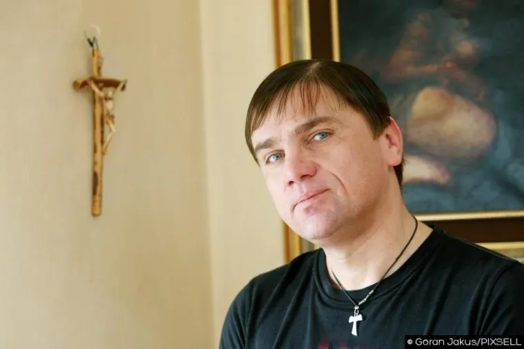 Nakon burnog razvoda, Ante je nastavio privlačiti pažnju javnosti, kako svojim ljubavnim životom s novim djevojkama, tako i kontroverznim načinom života. 
