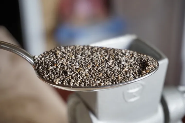 Niste ljubitelj ribe? Orasi, chia sjemenke i lanene sjemenke također sadrže visoke razine omega-3.