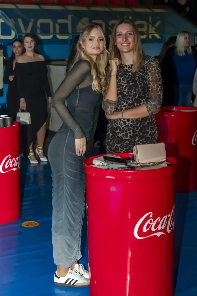 Osječki studenti tulumarili uz zvijezdu regije: Prezgodne Slavonke odu&scaron;evile outfitima