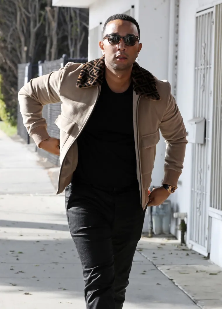 Pjevač John Legend (45) je godinu dana nakon osvojenih prestižnih glazbenih nagrada proglašen i najseksipilnijim muškarcem. 