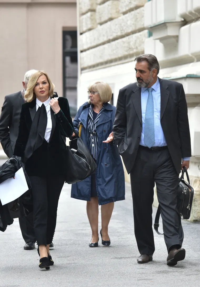 Opasna kraljica stila! Voli Gucci i Chanel, a modne trendove ima u 'malom prstu'