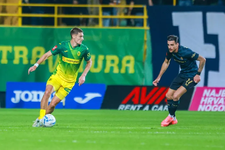 Fotoreporter snimio Tramezzanija i Bjelicu kako su se zakačili. Bilo je vrlo blizu makljaže