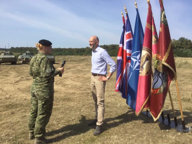 Iako mu je posebna čast predstavljati svoju zemlju, putovati i upoznavati razne ljude, prioritet mu je obrana pa dosta vremena provodi na vježbama britanske i hrvatske vojske.
