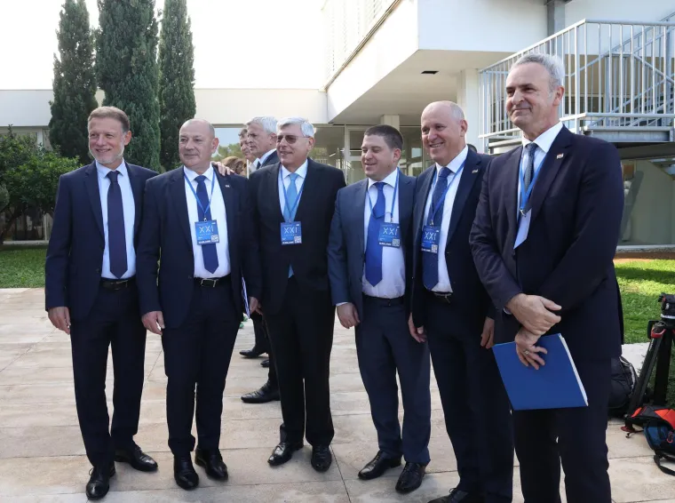 Pogledajte tko je sve do&scaron;ao na veliki Opći sabor HDZ-a u &Scaron;ibeniku