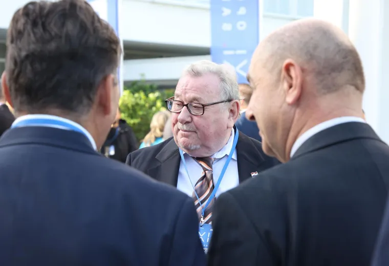 Pogledajte tko je sve do&scaron;ao na veliki Opći sabor HDZ-a u &Scaron;ibeniku