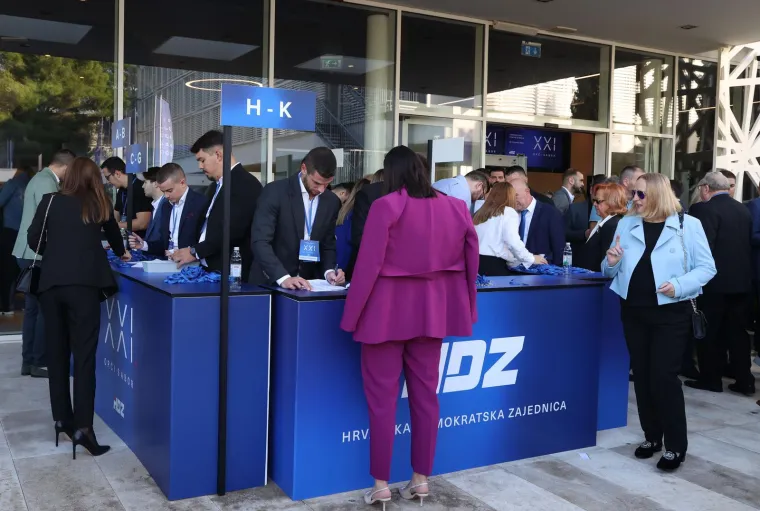 Pogledajte tko je sve do&scaron;ao na veliki Opći sabor HDZ-a u &Scaron;ibeniku