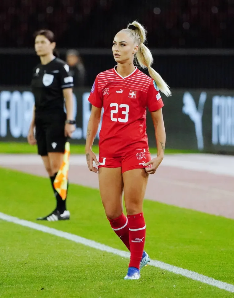 Opljačkana poznata nogometa&scaron;ica: Ukrali joj sve ogrlice, ni alarm nije pomogao