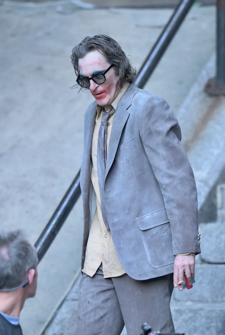 Holivudski glumac Joaquin Phoenix (49) i njegova braća River, Rain, Liberty i Summer odrasli su u skupini Children of God, koja je poznata po tome što prisiljava članove da se odreknu svog novca i kontakta s vanjskim svijetom.
