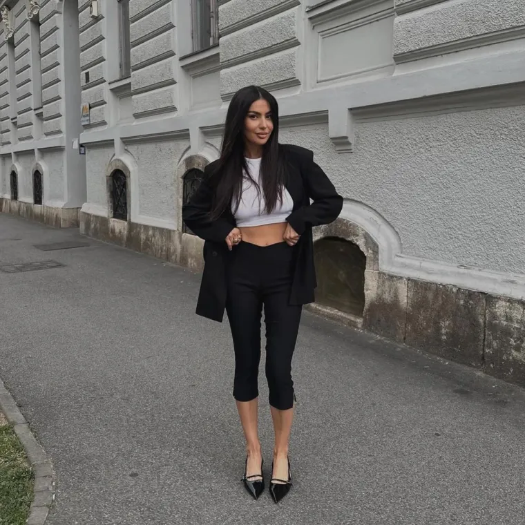 Predivnu Jelenu na Instagramu prati gotovo milijun pratitelja te slovi kao jedna od najpoznatijih beauty blogerica u Hrvatskoj, ali i šire. 