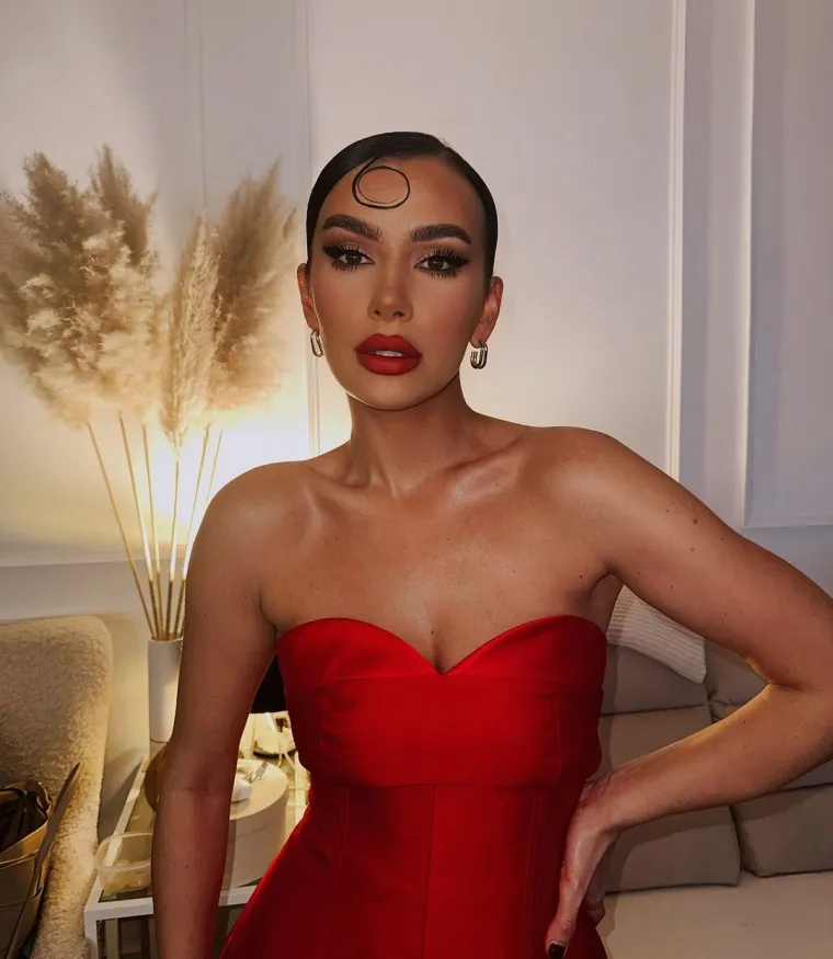 Hrvatsku Kim Kardashian prati gotovo milijun ljudi: Pogledajte senzualna izdanja influencerice