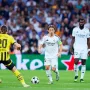 Santiago Bernabeu poklonio se Modriću. Čitav svijet bruji o genijalnosti čudesnog Luke