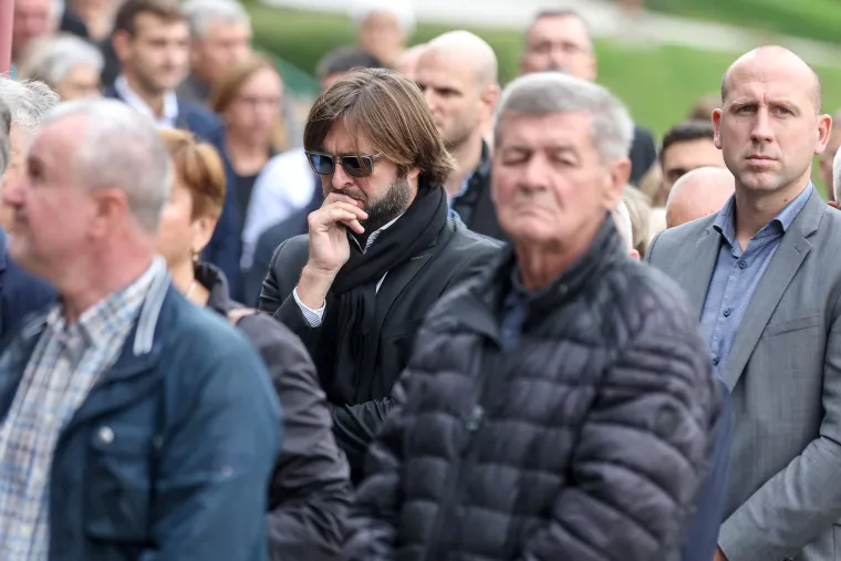 Po struci je Čorušić bio ginekolog i jedan od najmoćnijih ljudi hrvatskog zdravstva. Nekoliko puta bio je i kandidat za ministra zdravstva. Ćorušić je bio gorljivi protivnik pobačaja i jedan od brojnih hrvatskih ginekologa koji su uložili priziv savjesti, ali su u karijeri radili pobačaje. 