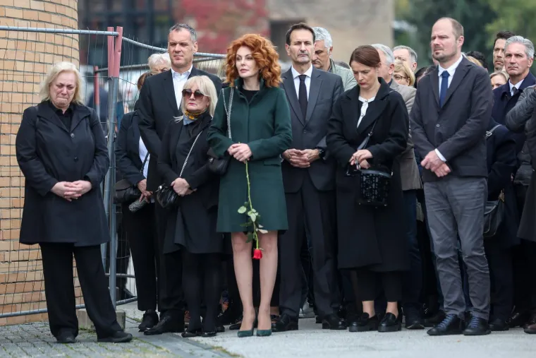 Zagrebački ispraćaj Ante Ćoru&scaron;ića: Do&scaron;li Dalić, Plenković, Božinović, Bebić...