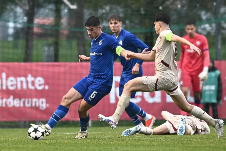 Mladi dinamovci pred Zajecovim očima imali igrača vi&scaron;e pa izgubili u Salzburgu