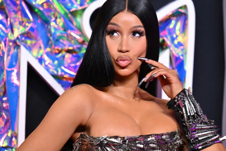 Cardi B, reperica i reality zvijezda, oduvijek glas daje demokratskoj stranci pa tako i ove godine.