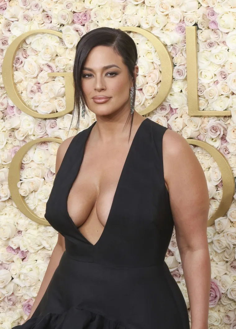 Sa skoro 100 kila zavladala je pistom Victoria's Secreta: Ovo je Ashley Graham