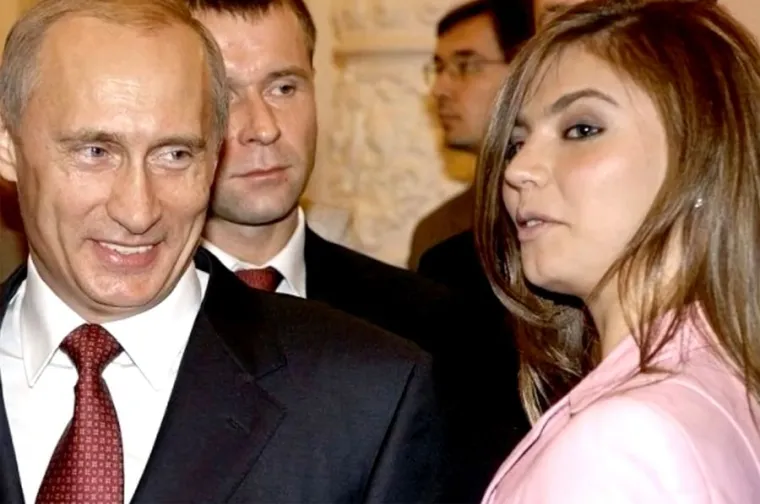 Kabaeva je nakon sportske karijere pronašla svoje mjesto u politici i medijima. Početkom 2000-ih bila je članica Državne dume, gdje je služila kao zastupnica Putinove stranke Ujedinjena Rusija, a ubrzo je postala i predsjednica upravnog odbora Nacionalne medijske grupe, vodeće ruske medijske kompanije. 