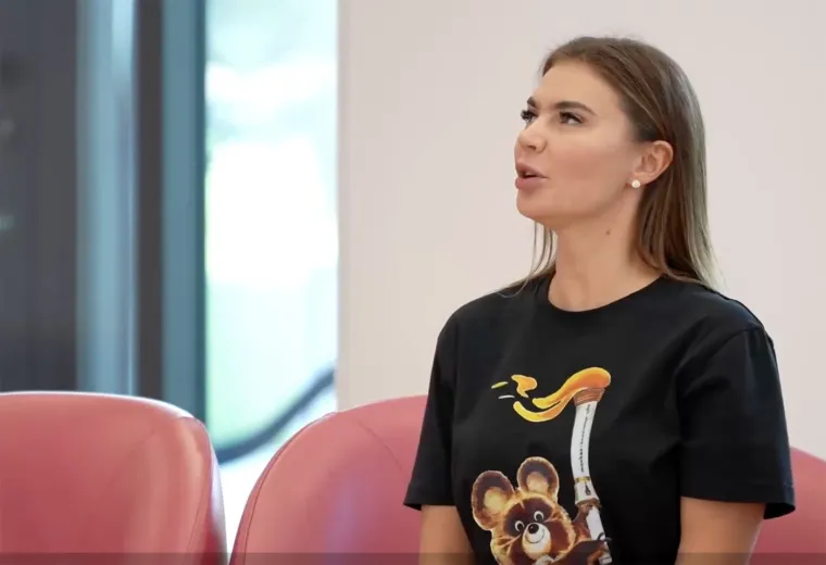 Rađa mu djecu i vlada iz sjene? Ova žena je navodna ljubavnica Vladimira Putina