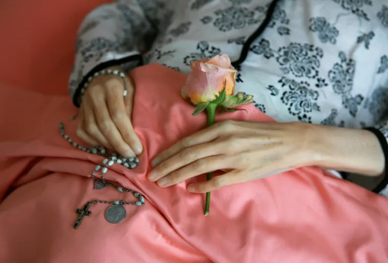 ''Svako iskustvo umiranja je drugačije, i iako su svi gore navedeni primjeri uobičajeni, uvijek potražite pomoć ako ste zabrinuti ili trebate podr&scaron;ku.''