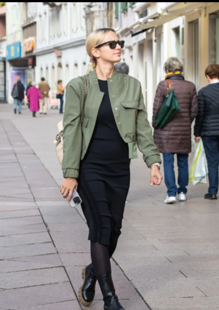 Riječani u stilu prkose tmurnom vremenu: Starije generacije zasjale na &scaron;pici