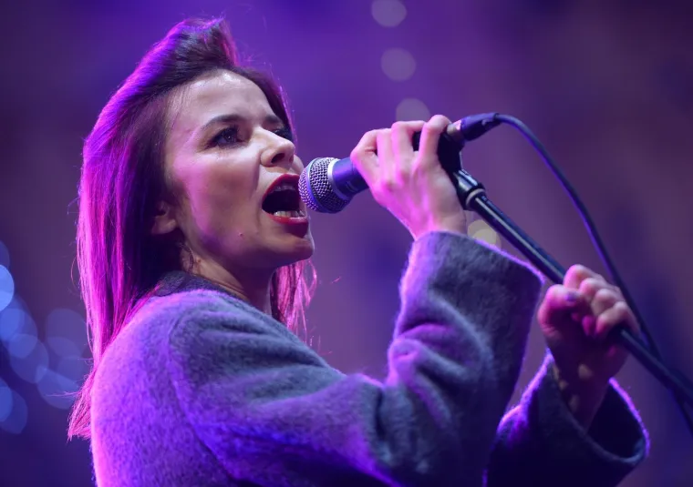 Vesna Pisarović digla je Split na noge, a nakon toga - i minicu: Pogledajte atmosferu na splitskom koncertu