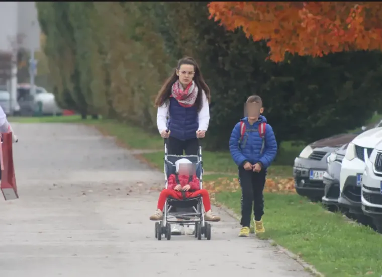 Ni tmurno vrijeme nije zadržalo Karlovčane kod kuće: Pogledajte za&scaron;to su svi iza&scaron;li na &scaron;picu