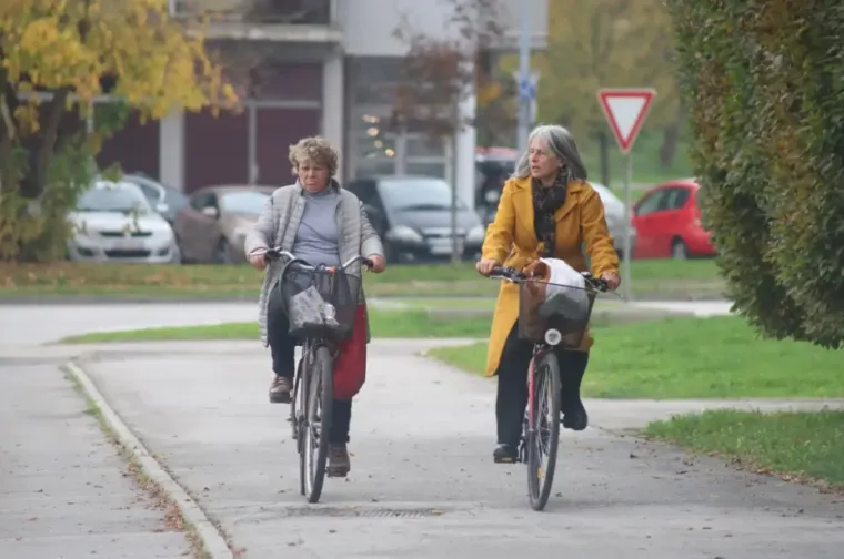 Ni tmurno vrijeme nije zadržalo Karlovčane kod kuće: Pogledajte za&scaron;to su svi iza&scaron;li na &scaron;picu