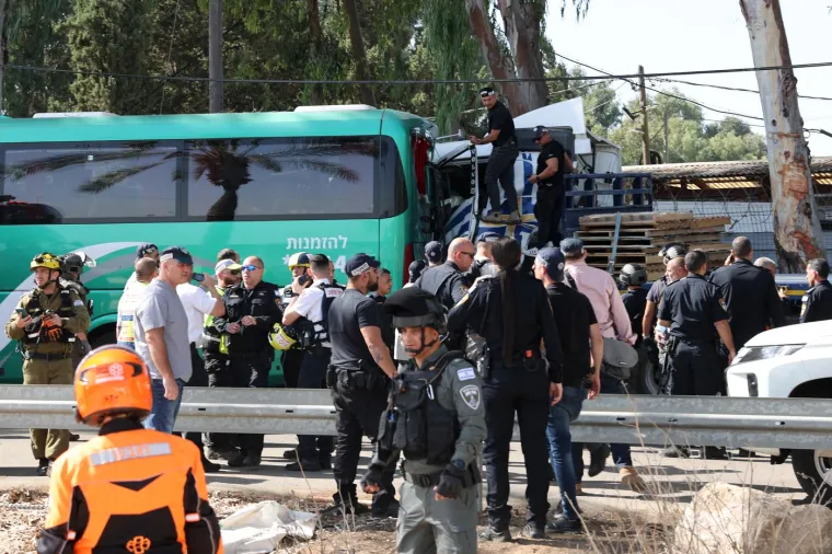 Vozač je upucan i &quot;neutraliziran&quot;, priopćila je policija.