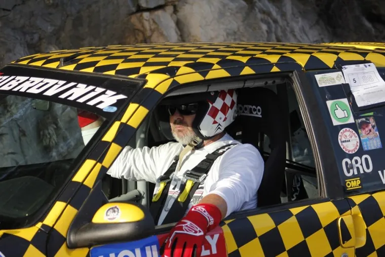 U Dubrovniku se održava hrvatsko prvenstvo u autoslalomu, pogledajte vozače i njihove limene ljubimce