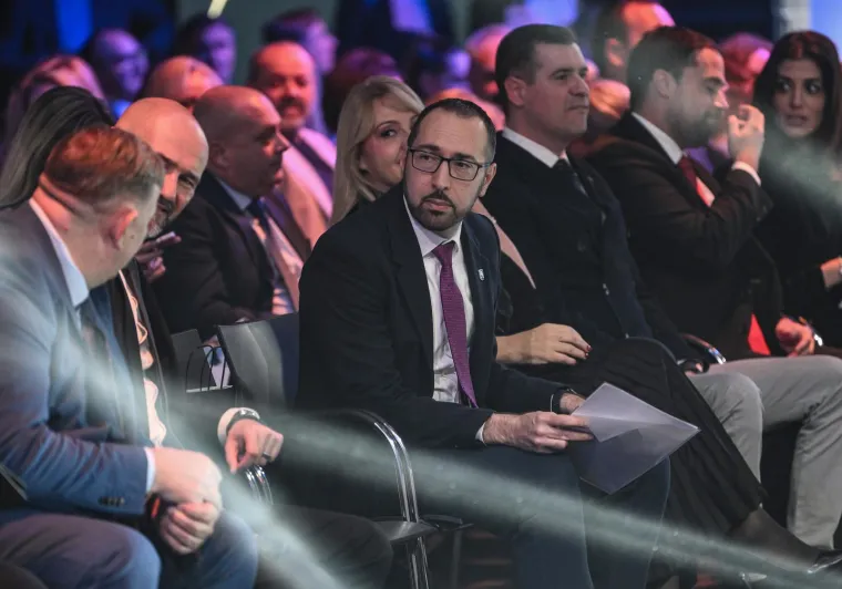 Modna revija okupila zvijezde: Jakov bez Kolinde, Sandra Bagarić zasjenila sve