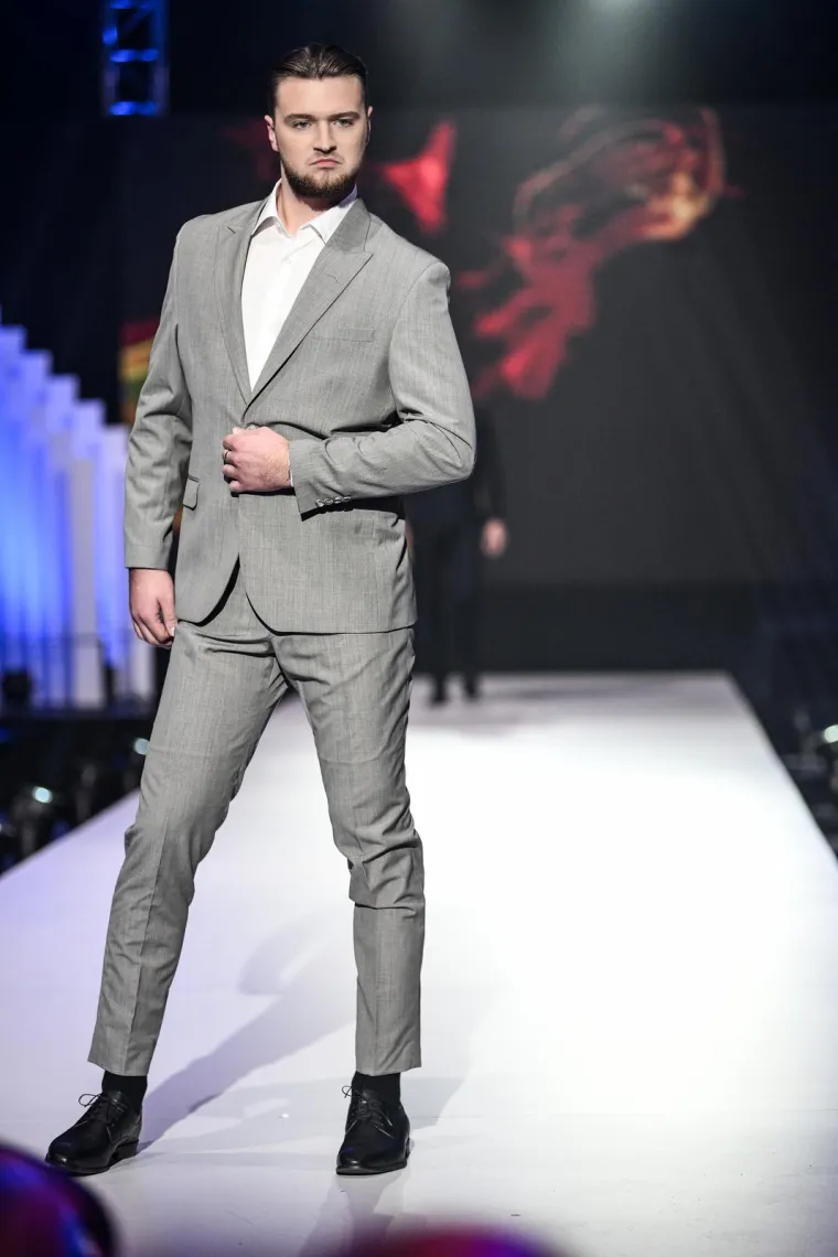 Modna revija okupila zvijezde: Jakov bez Kolinde, Sandra Bagarić zasjenila sve